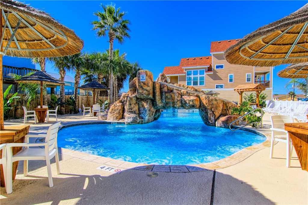 Holiday home Twisted Pelican - Gear Included *